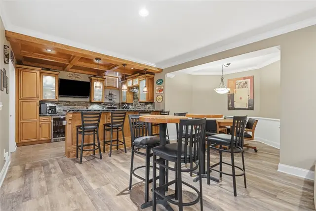214 Cashmere COURT gallery image 47
