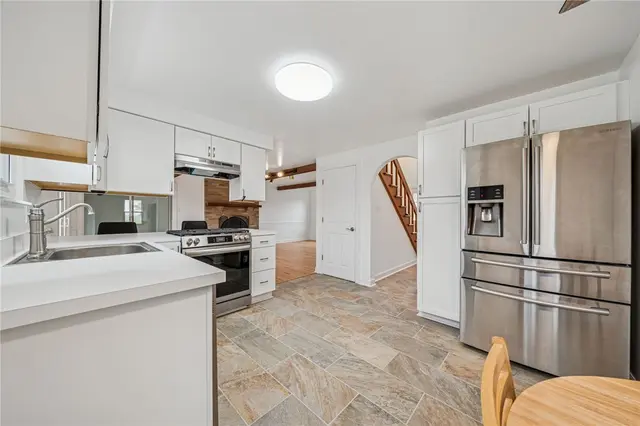 214 Ridgeview Dr gallery image 7