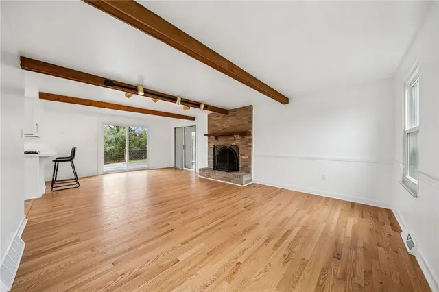 214 Ridgeview Dr gallery image 13