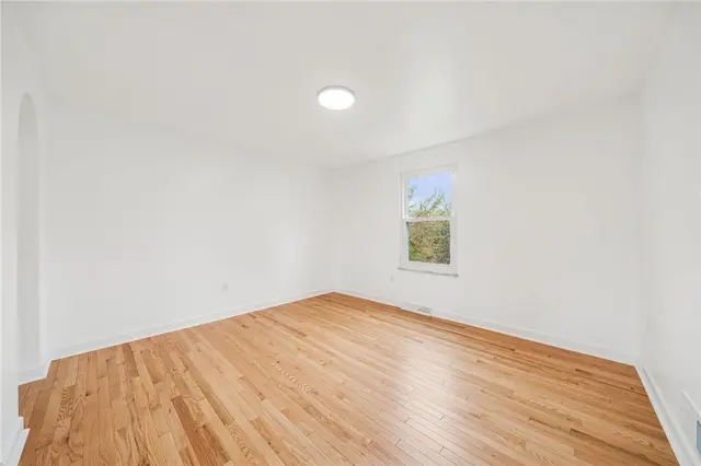 214 Ridgeview Dr gallery image 15