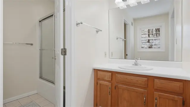 2147 Huntington Court S gallery image 16