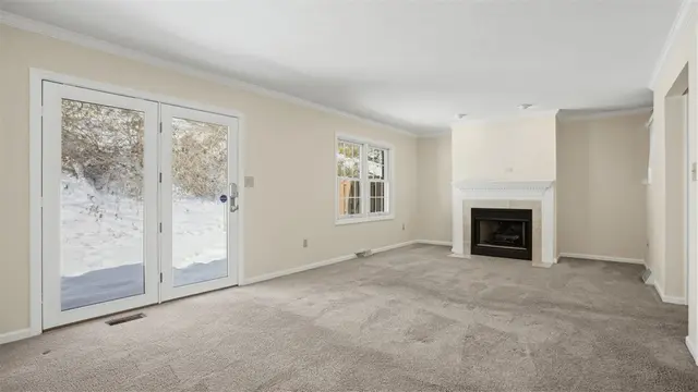 2147 Huntington Court S gallery image 21