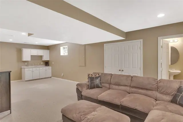 215 Gate Dancer Dr gallery image 33