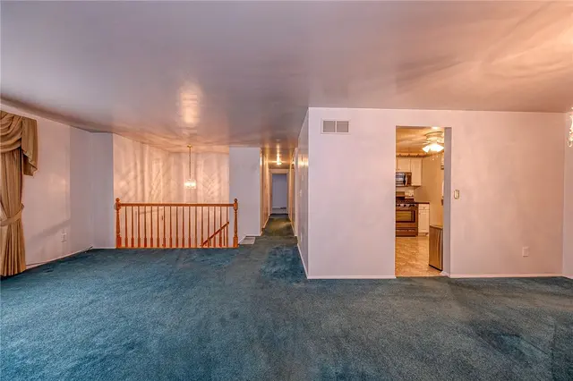 215 Hillendale Rd gallery image 5