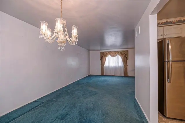 215 Hillendale Rd gallery image 6