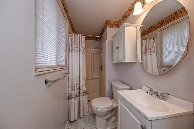 215 Hillendale Rd gallery image 20