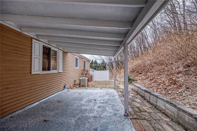 215 Hillendale Rd gallery image 30