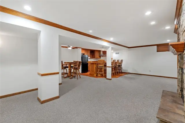 215 Lafayette Dr gallery image 14