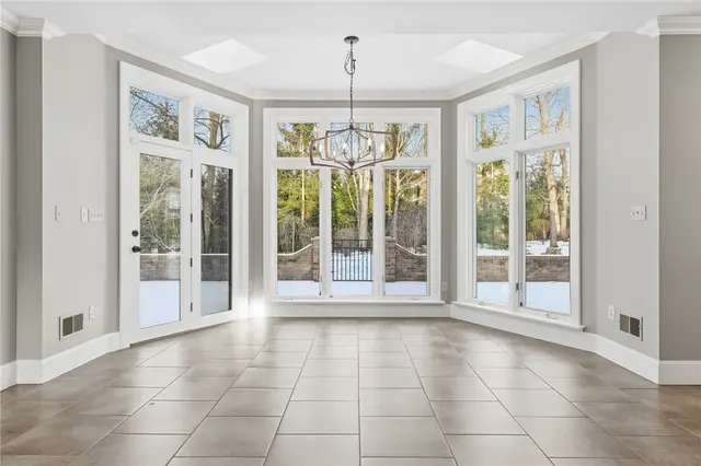 2155 S Villa Dr gallery image 16