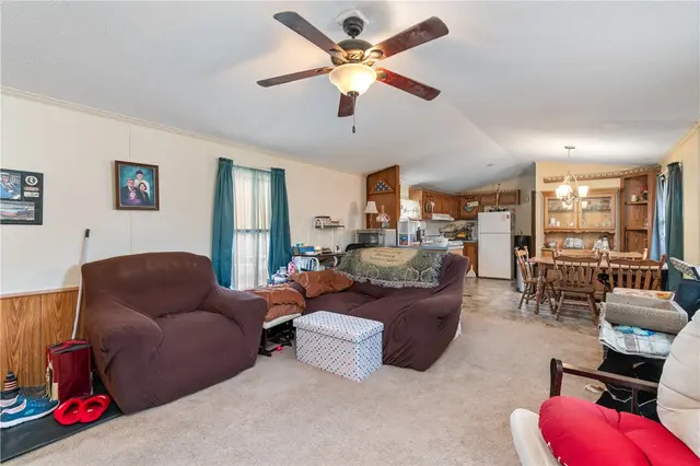 216 Blossom Ln gallery image 21