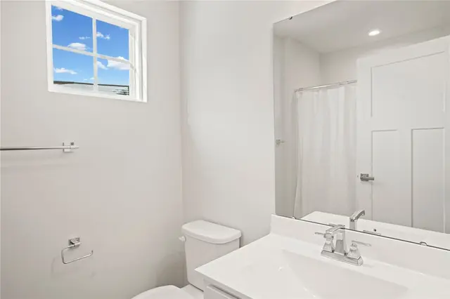 216 Dana Dr gallery image 2