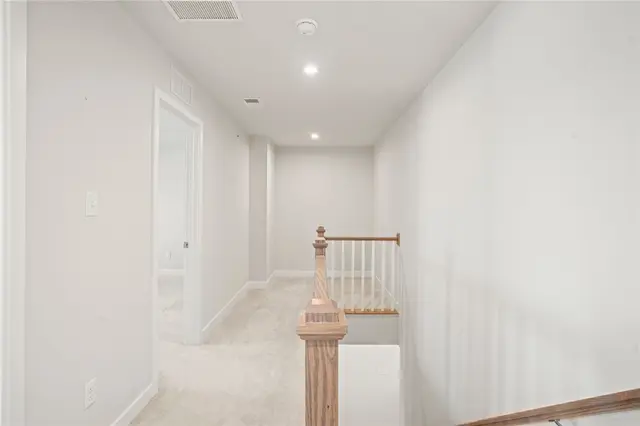 216 Dana Dr gallery image 13