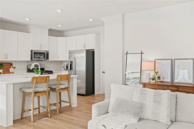 216 Dana Dr gallery image 17