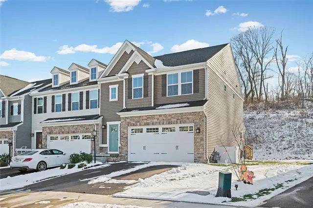 216 Dana Dr gallery image 25