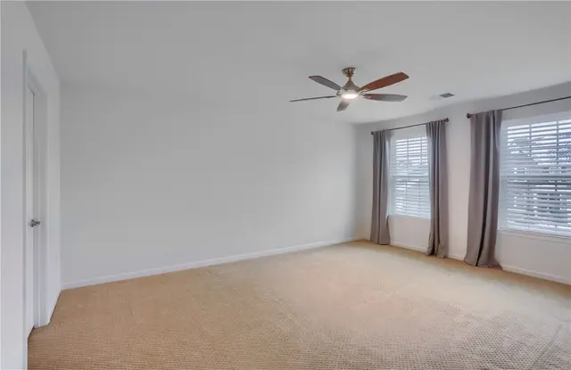 216 Overlook Dr gallery image 41
