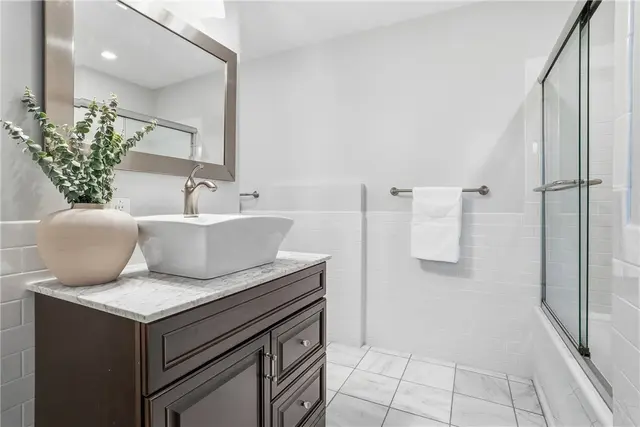 2167 S Villa Dr gallery image 2