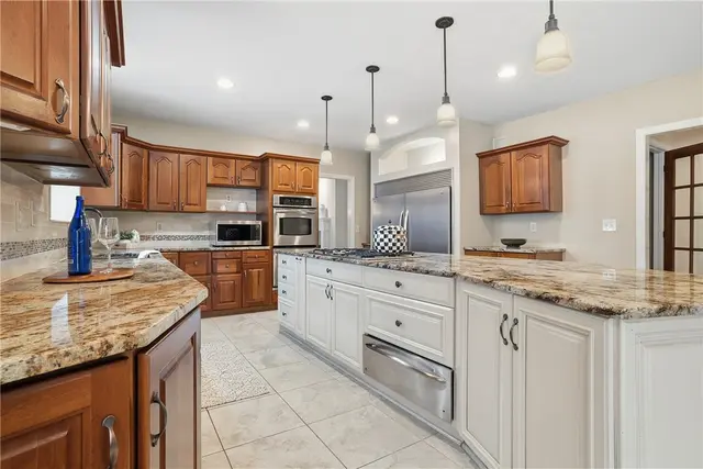 2167 S Villa Dr gallery image 3