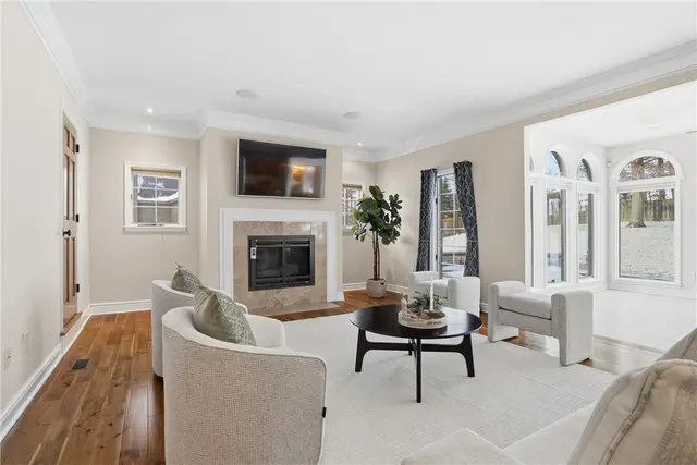 2167 S Villa Dr gallery image 9