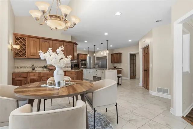 2167 S Villa Dr gallery image 13