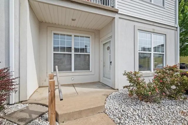 217 Adams Pointe Blvd 1 gallery image 27