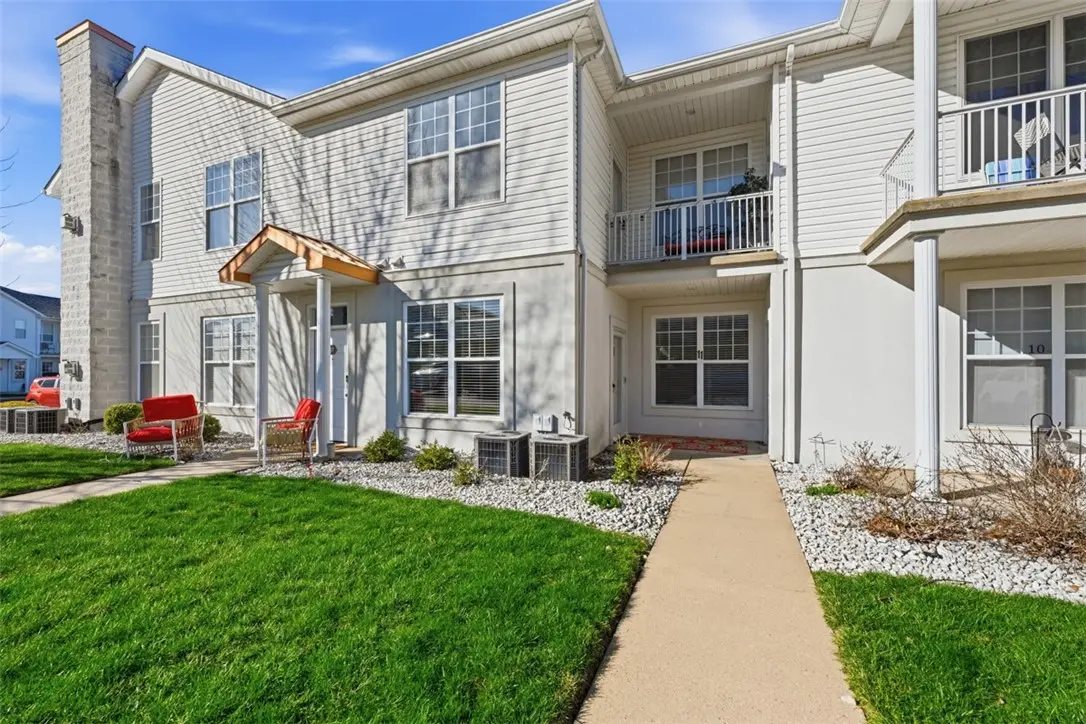 217 Adams Pointe Blvd 11