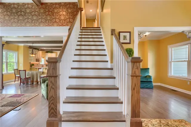 217 Hickory Ln gallery image 24