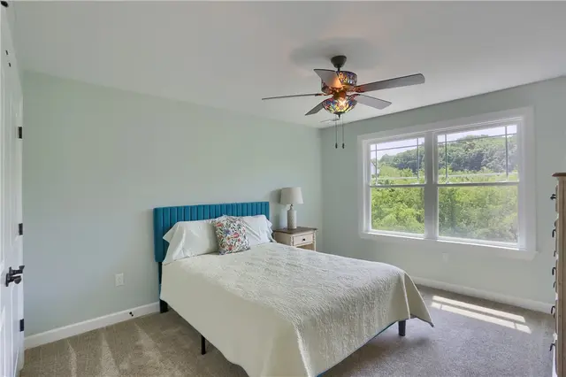 217 Hickory Ln gallery image 25
