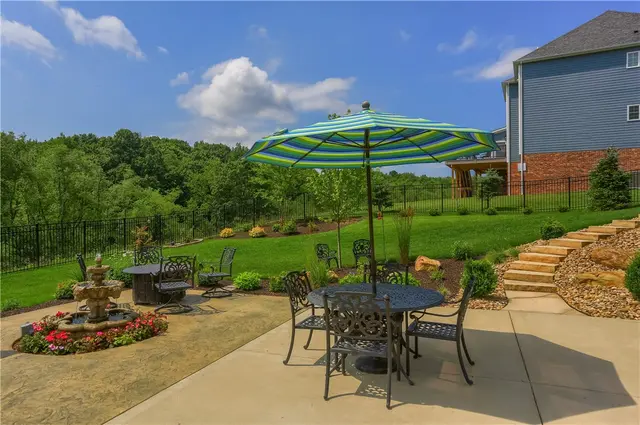 217 Hickory Ln gallery image 31