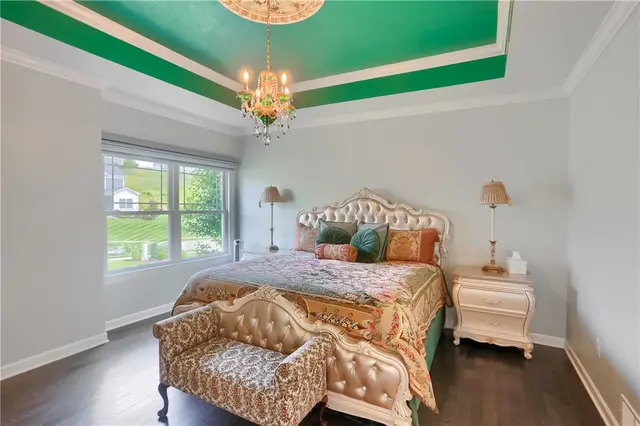 217 Hickory Ln gallery image 32