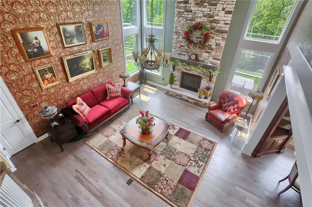 217 Hickory Ln gallery image 42