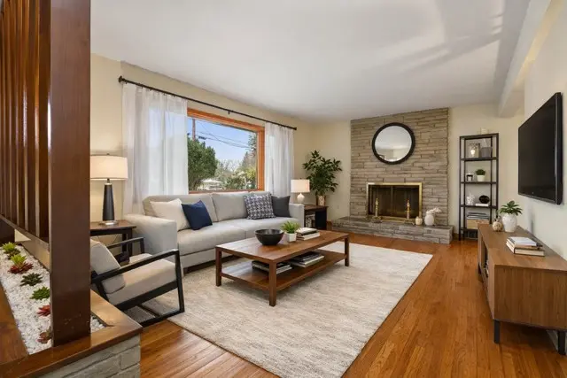 217 Pinecrest Dr gallery image 4