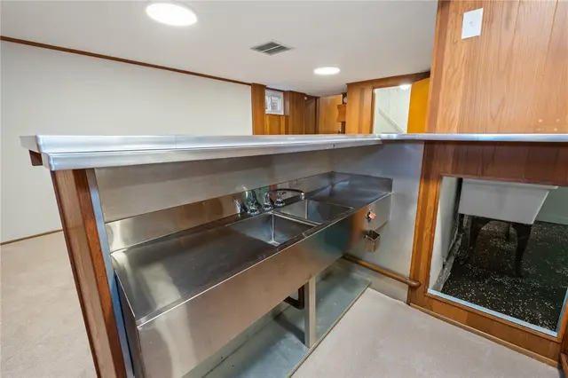 217 Pinecrest Dr gallery image 19