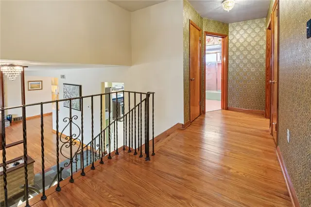 217 Pinecrest Dr gallery image 21