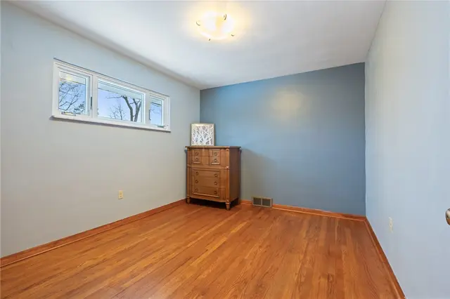217 Pinecrest Dr gallery image 26