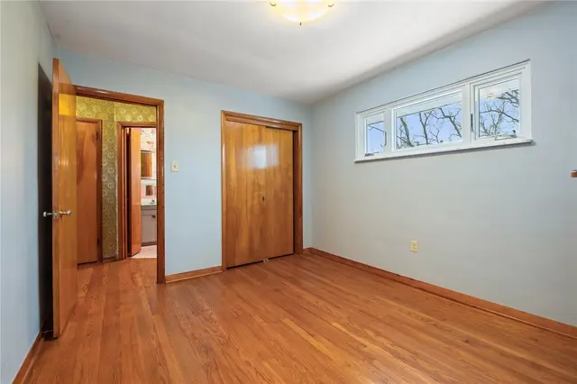 217 Pinecrest Dr gallery image 27