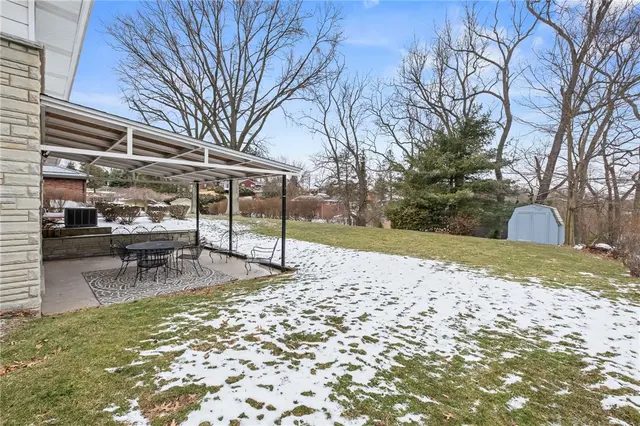 217 Pinecrest Dr gallery image 35