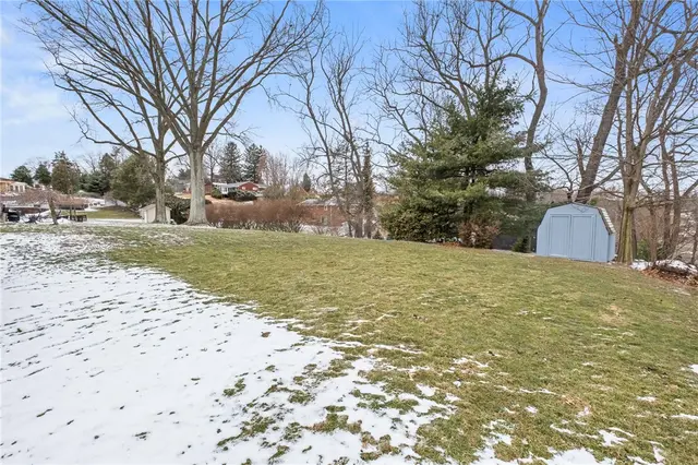 217 Pinecrest Dr gallery image 36
