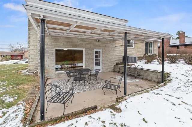 217 Pinecrest Dr gallery image 40