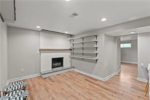 217 Westmont Rd gallery image 8