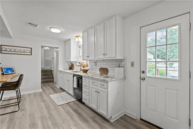 217 Westmont Rd gallery image 12