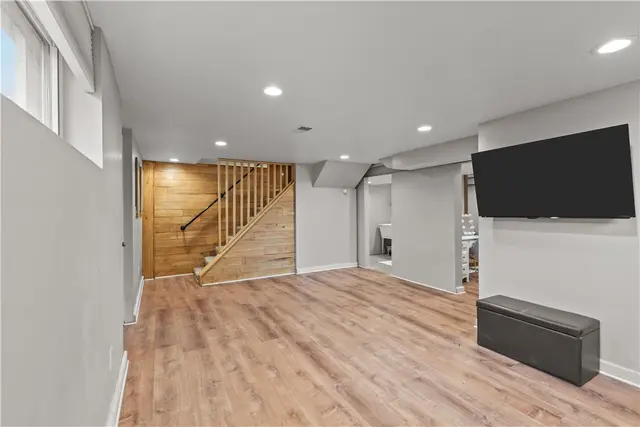 217 Westmont Rd gallery image 15