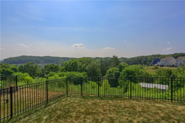 218 Brookside Drive gallery image 6