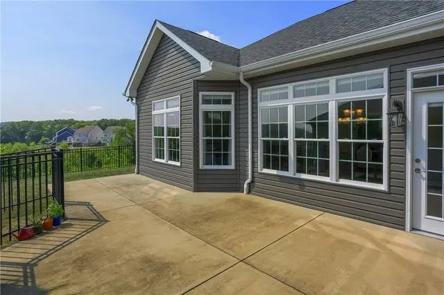 218 Brookside Drive gallery image 19