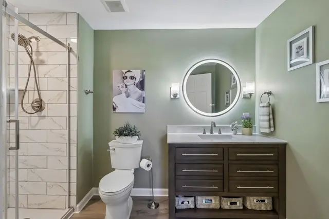 218 Castle Creek DRIVE gallery image 27