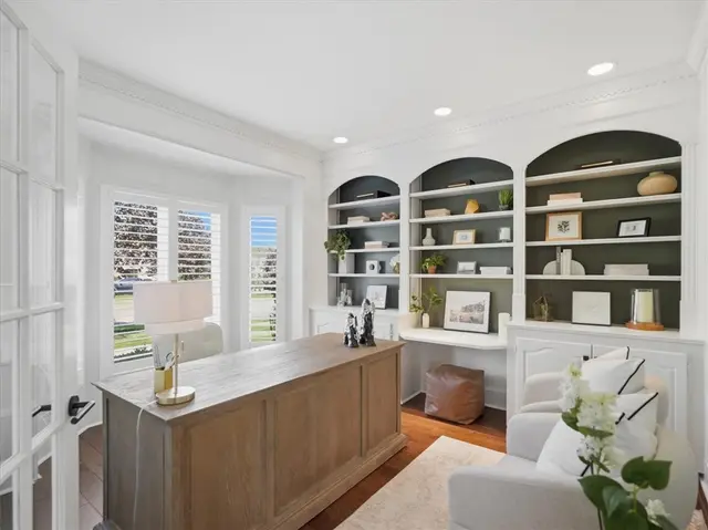 218 Chesapeake Dr gallery image 14