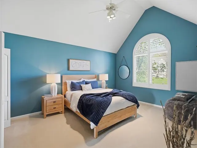 218 Chesapeake Dr gallery image 17