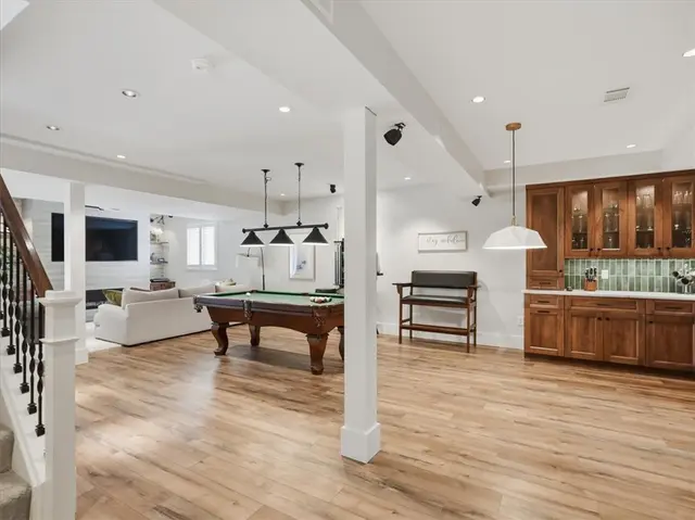 218 Chesapeake Dr gallery image 25