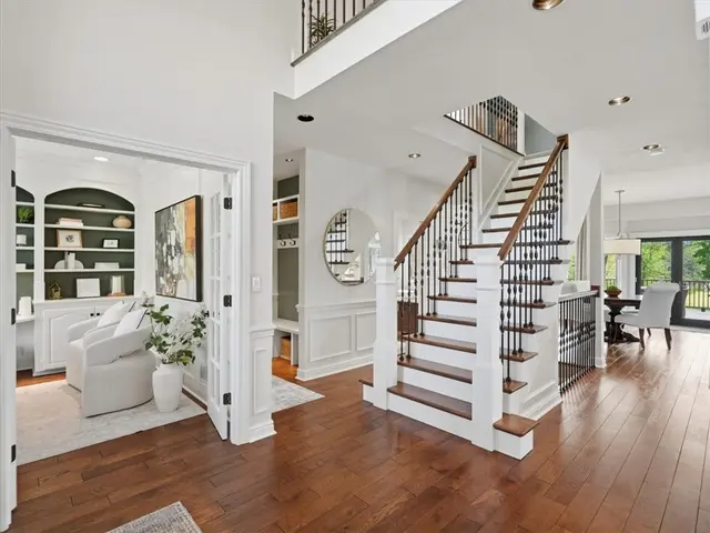 218 Chesapeake Dr gallery image 29