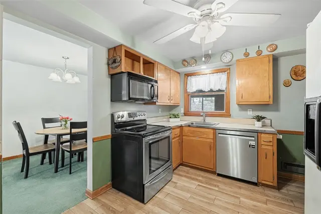 218 Longvue Dr gallery image 9