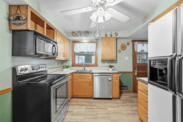 218 Longvue Dr gallery image 10